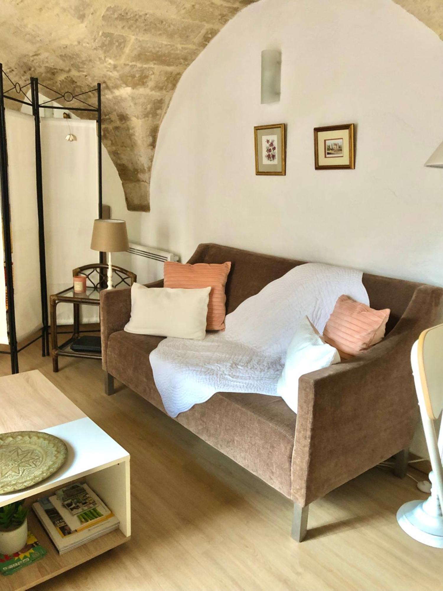 Petit Loft Sur Jardin En Centre-Ville Uzès Exterior foto